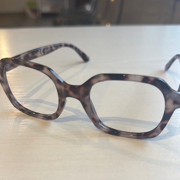 Tortoise Shell Square Glasses - Picture 5 of 5
